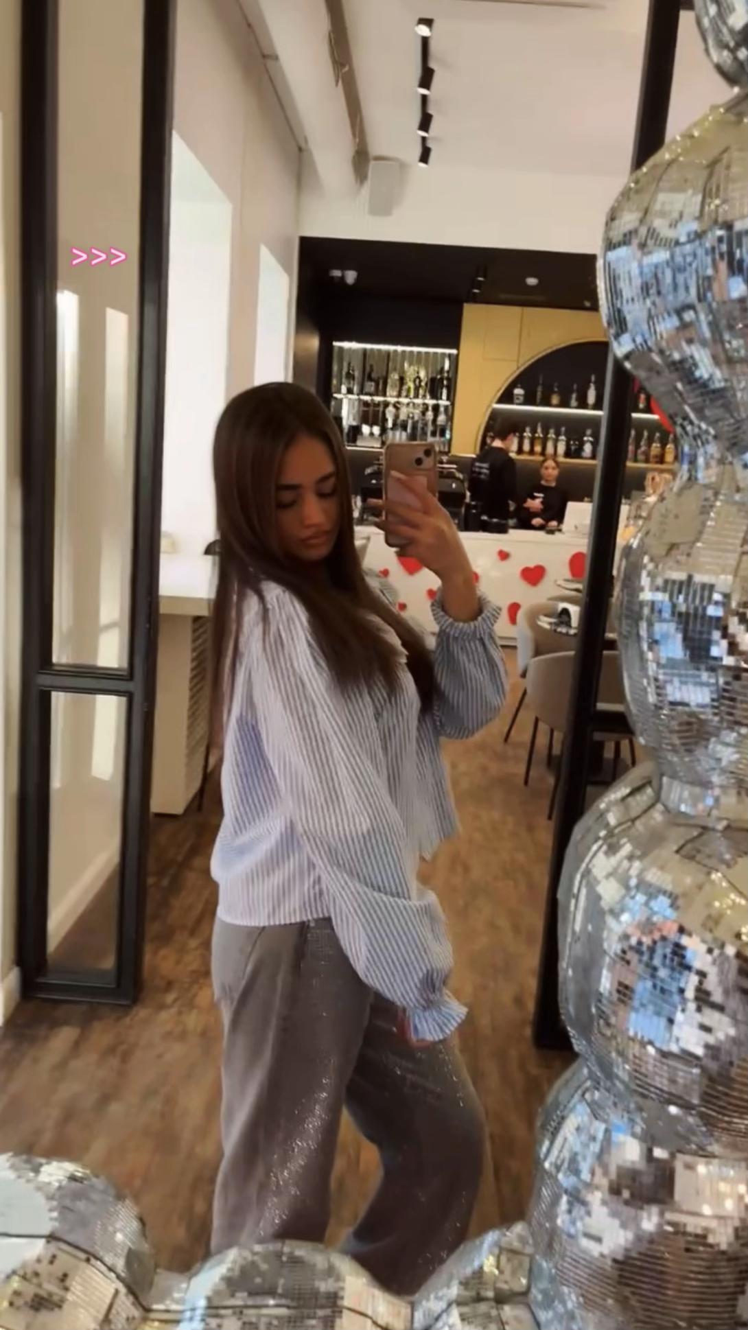@adelayna_sb