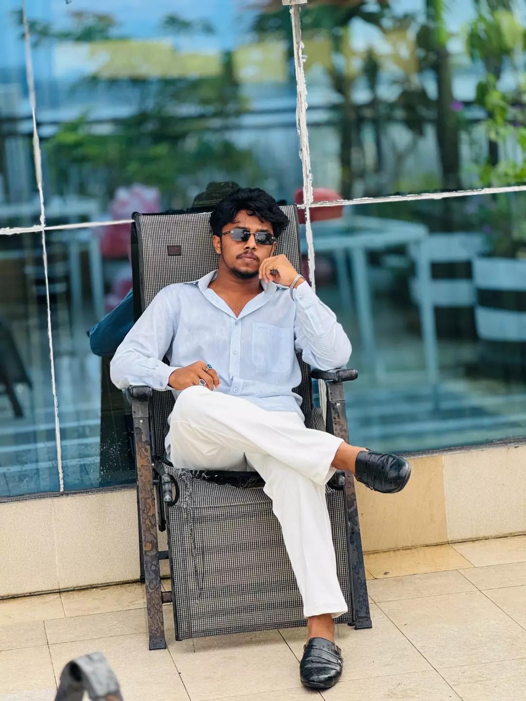 @𝐄𝐬𝐡𝐚𝐧⁉️