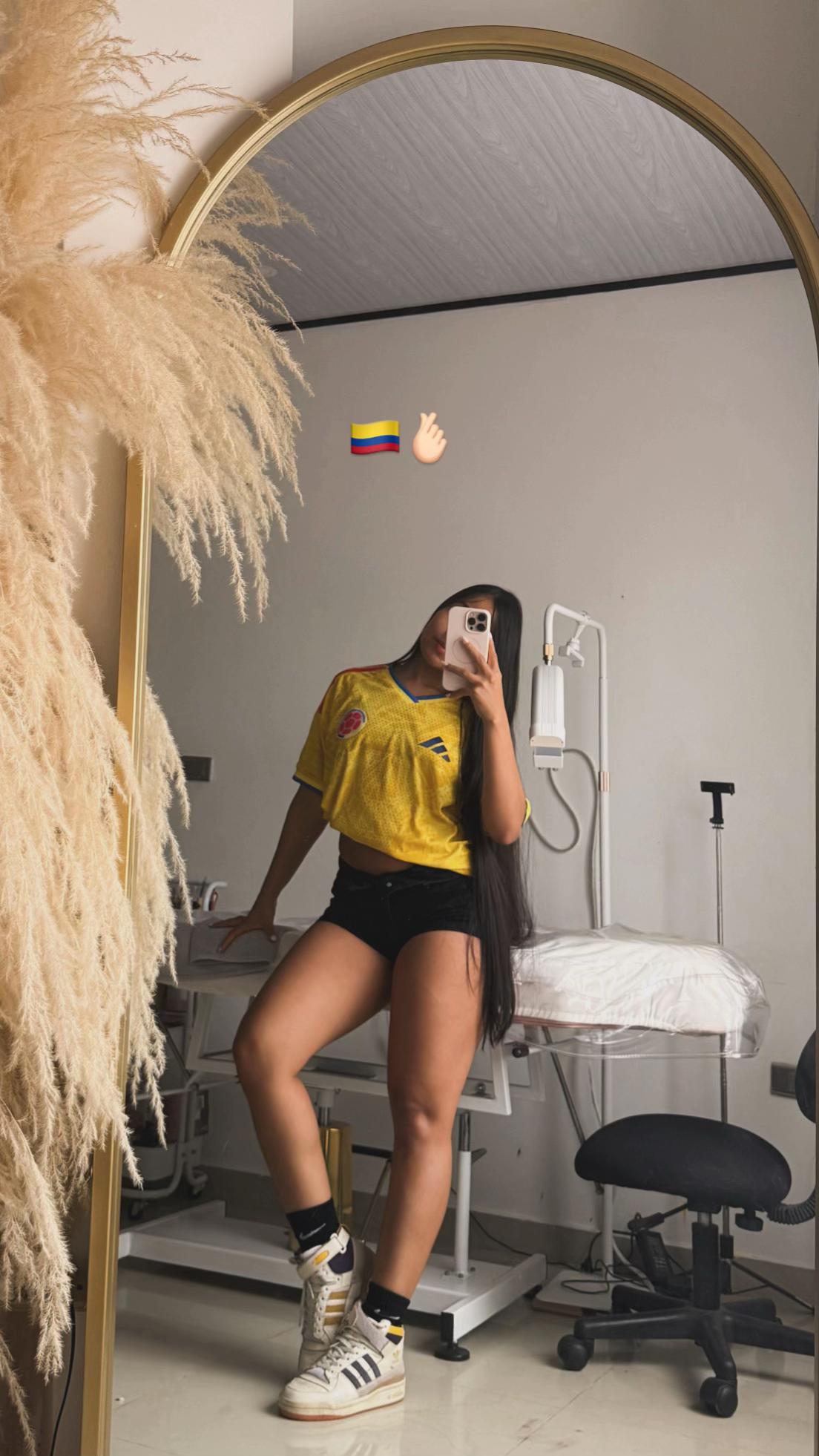 @Camila Cardona