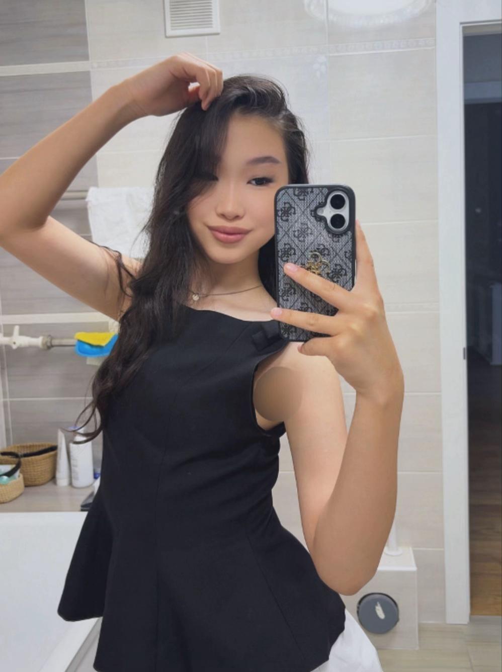 @𝐏𝐚𝐤𝐡𝐨𝐦𝐨𝐯𝐚