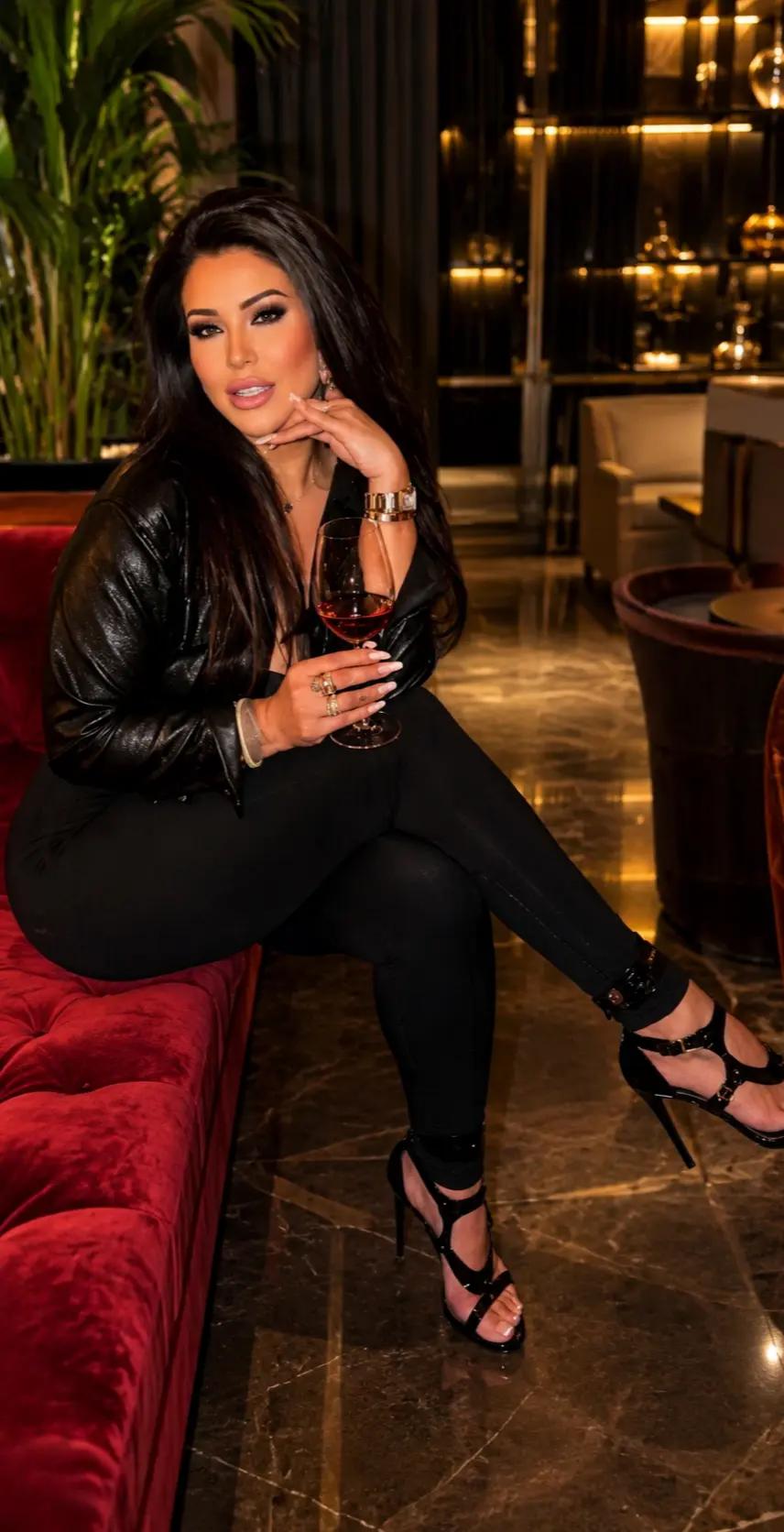 @ÁVIDA 👑
