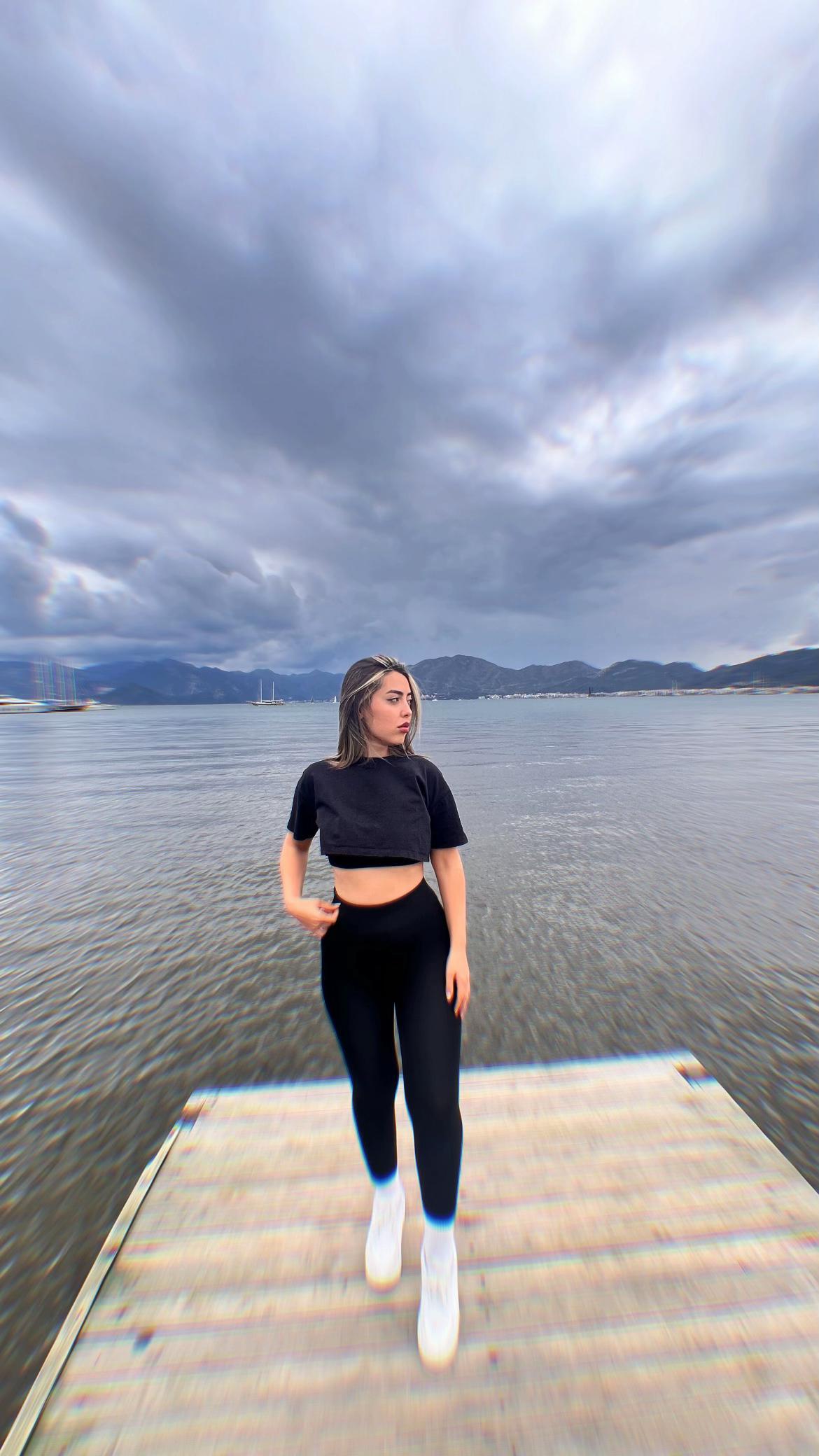@𝒀