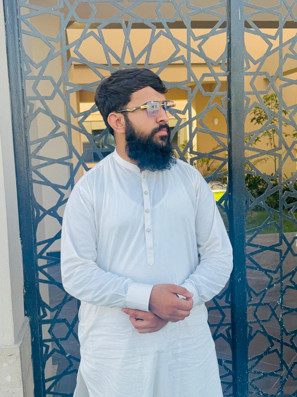 @A W A ن ツ 💸⚜️