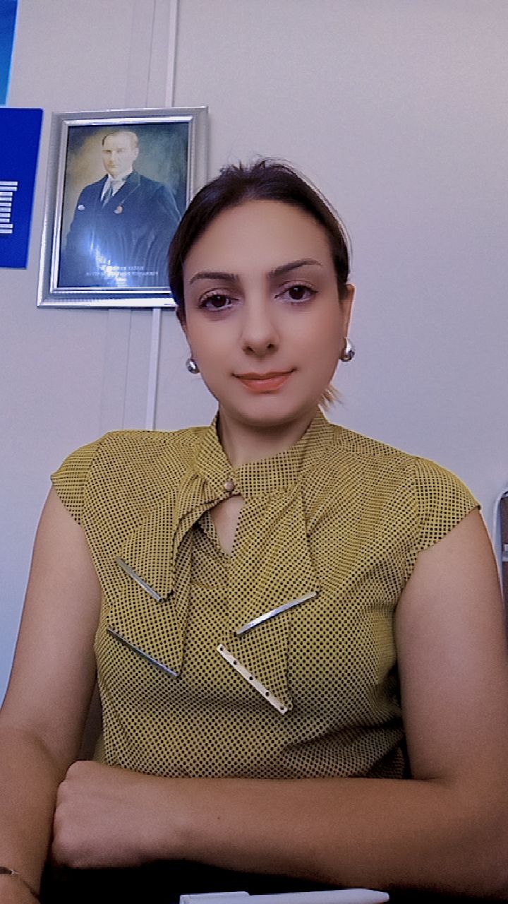 @Gamze Kumlu Program Sunucusu