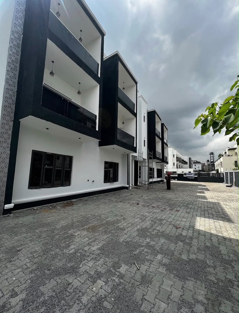 @EMINENCE LUXURY