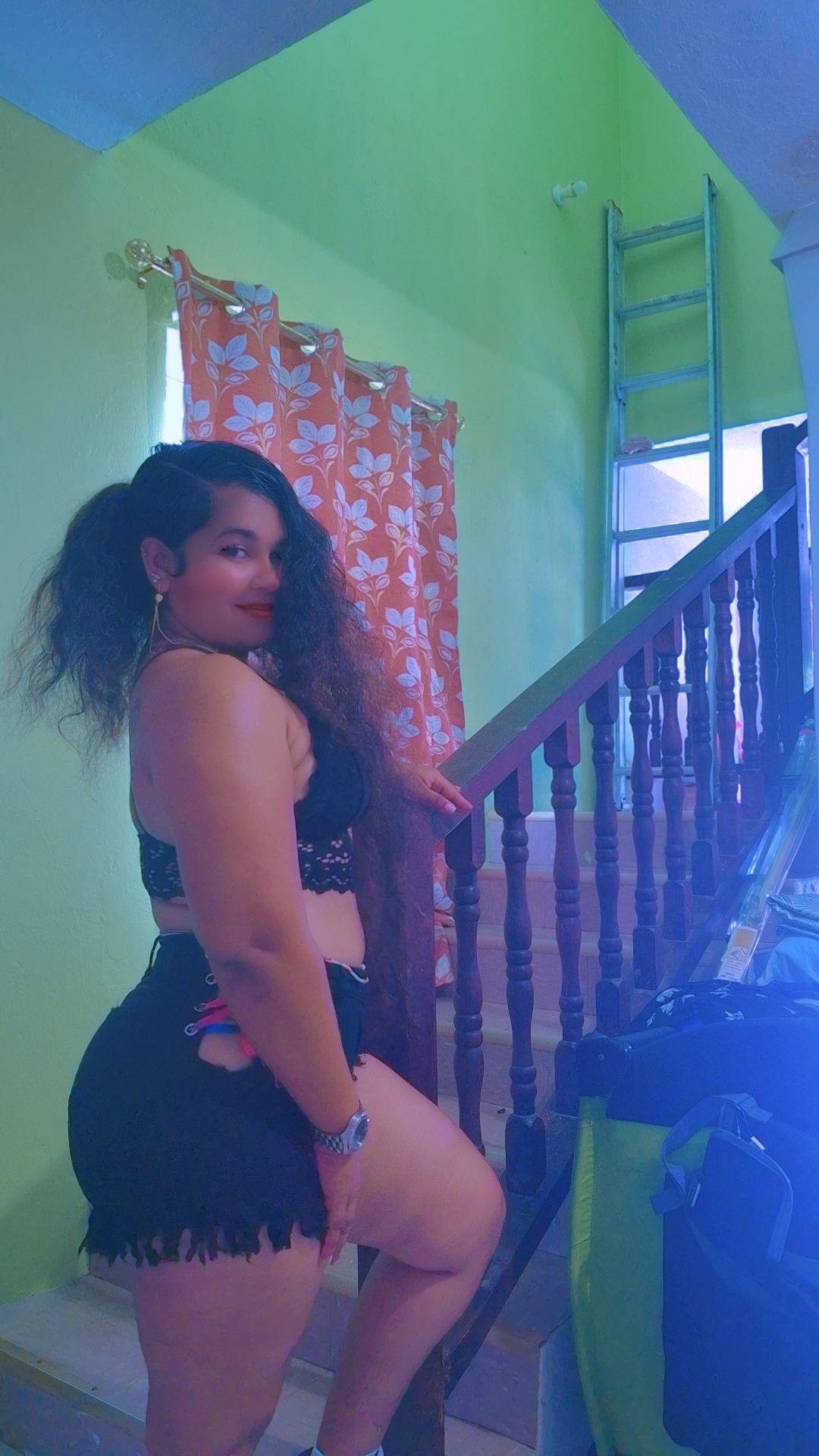 @Glamourous Shoba