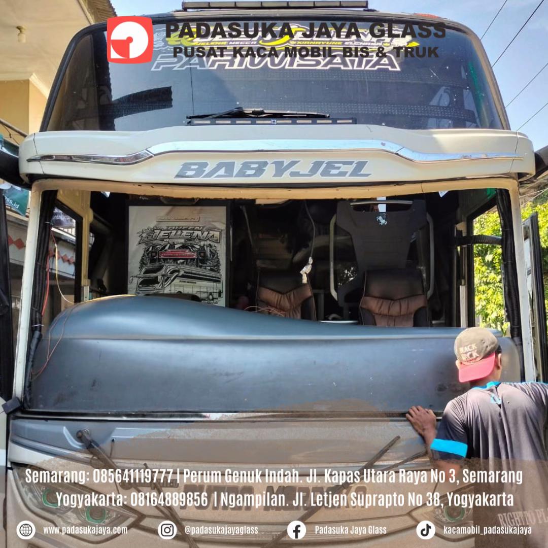 @Kaca Mobil Padasuka Jaya