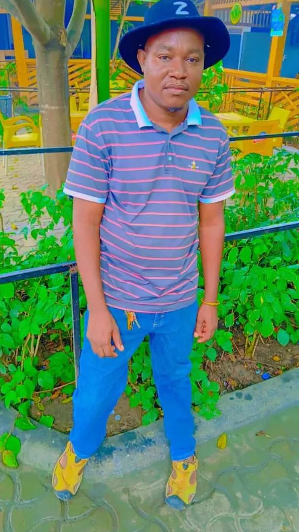 @Gelas Linus