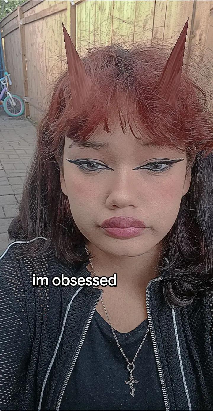 @~🖤kyra🍃-