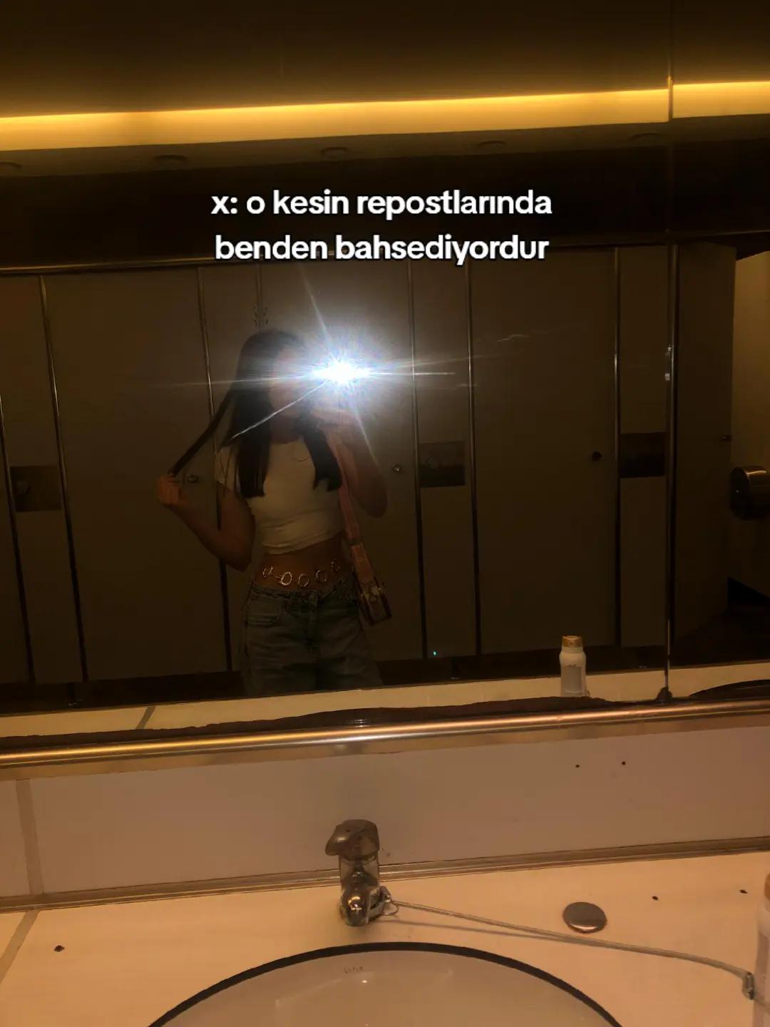 @𝟐𝖒✶