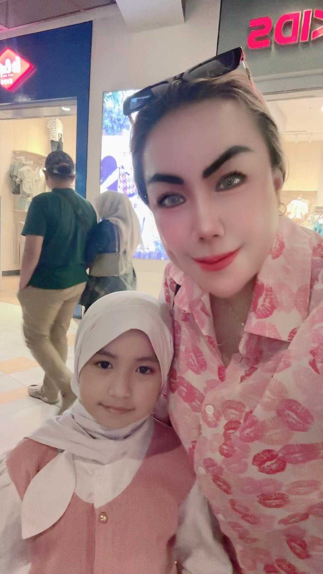 @Ayu Lestari Sari