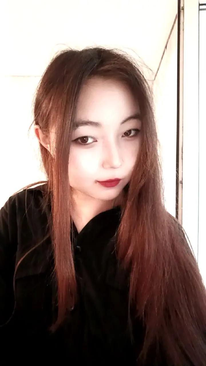 @твоя милая ЦзеЦзе🖤🩶🤍💜