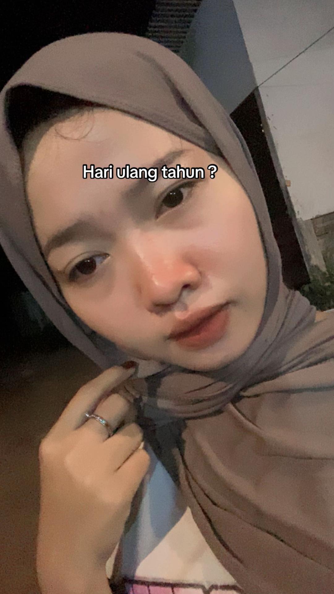 @Anisaratu👑