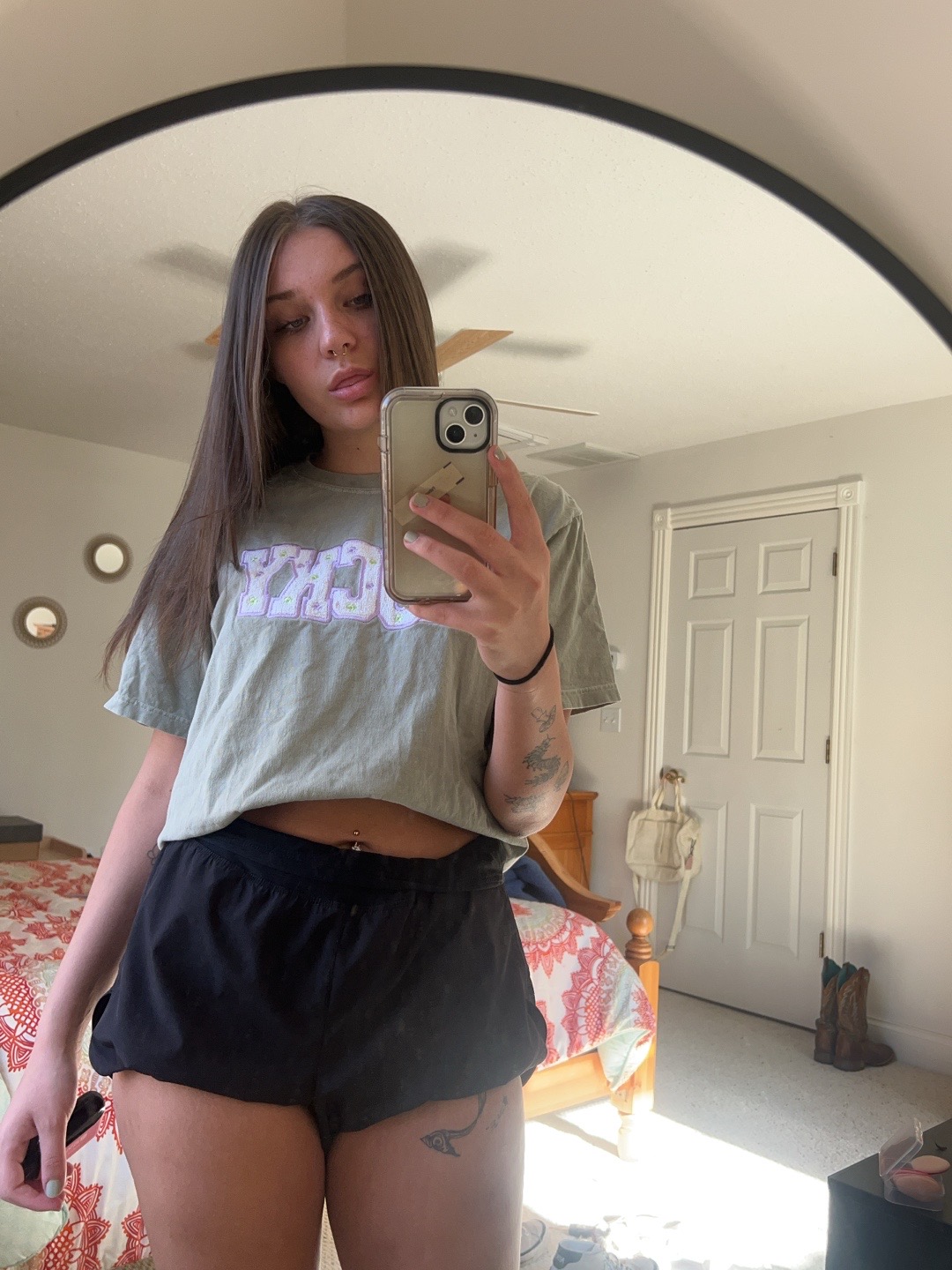 @raeee🕸️