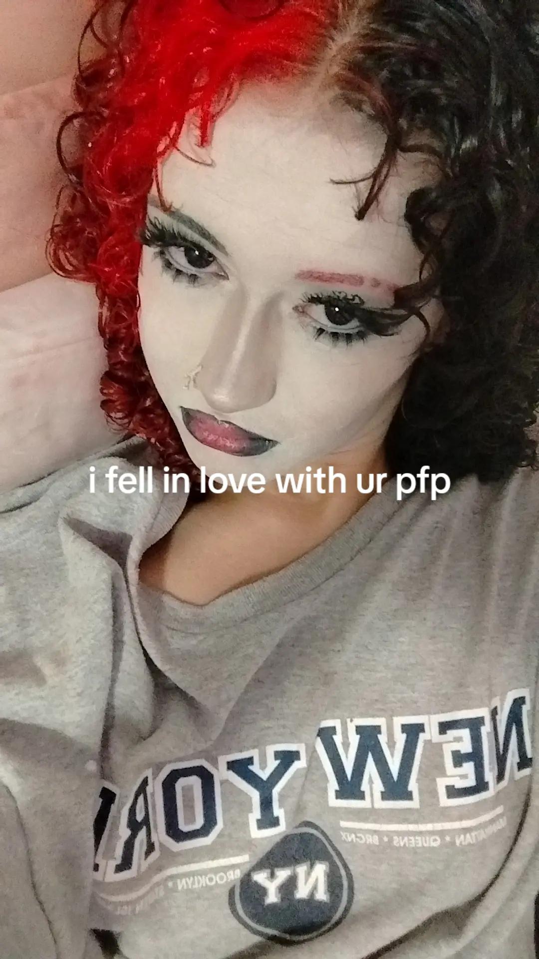 @⊰V⊱