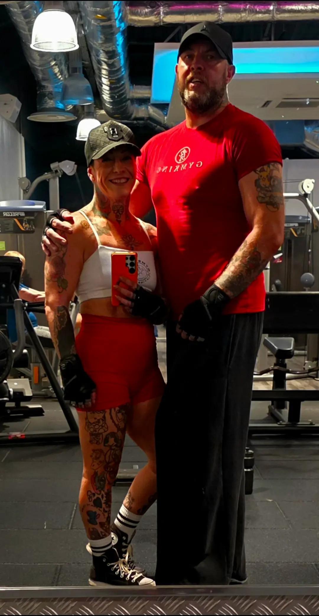 @that_tattooed_gym_couple_paula