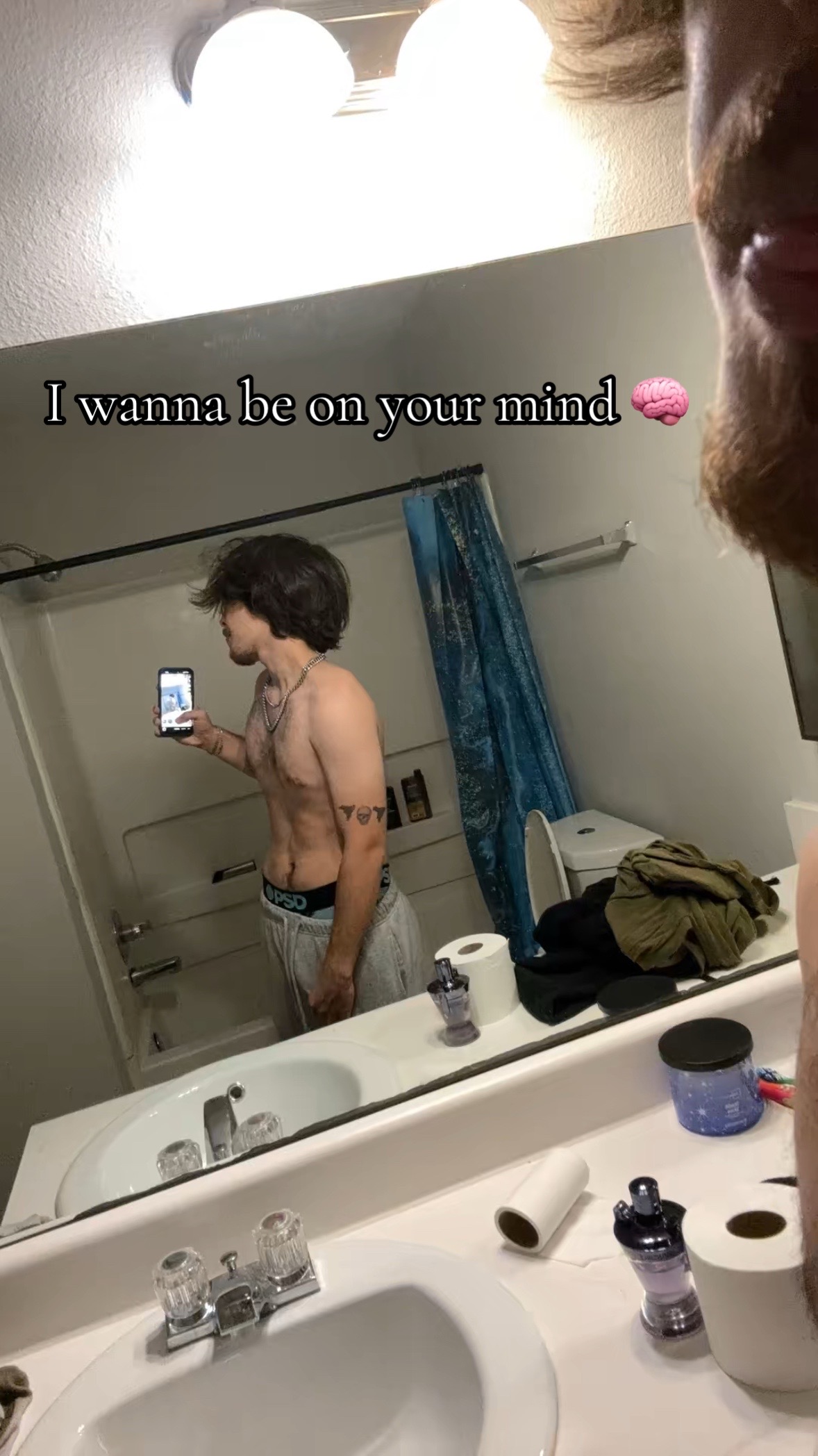 @Whiteboywitabonnet
