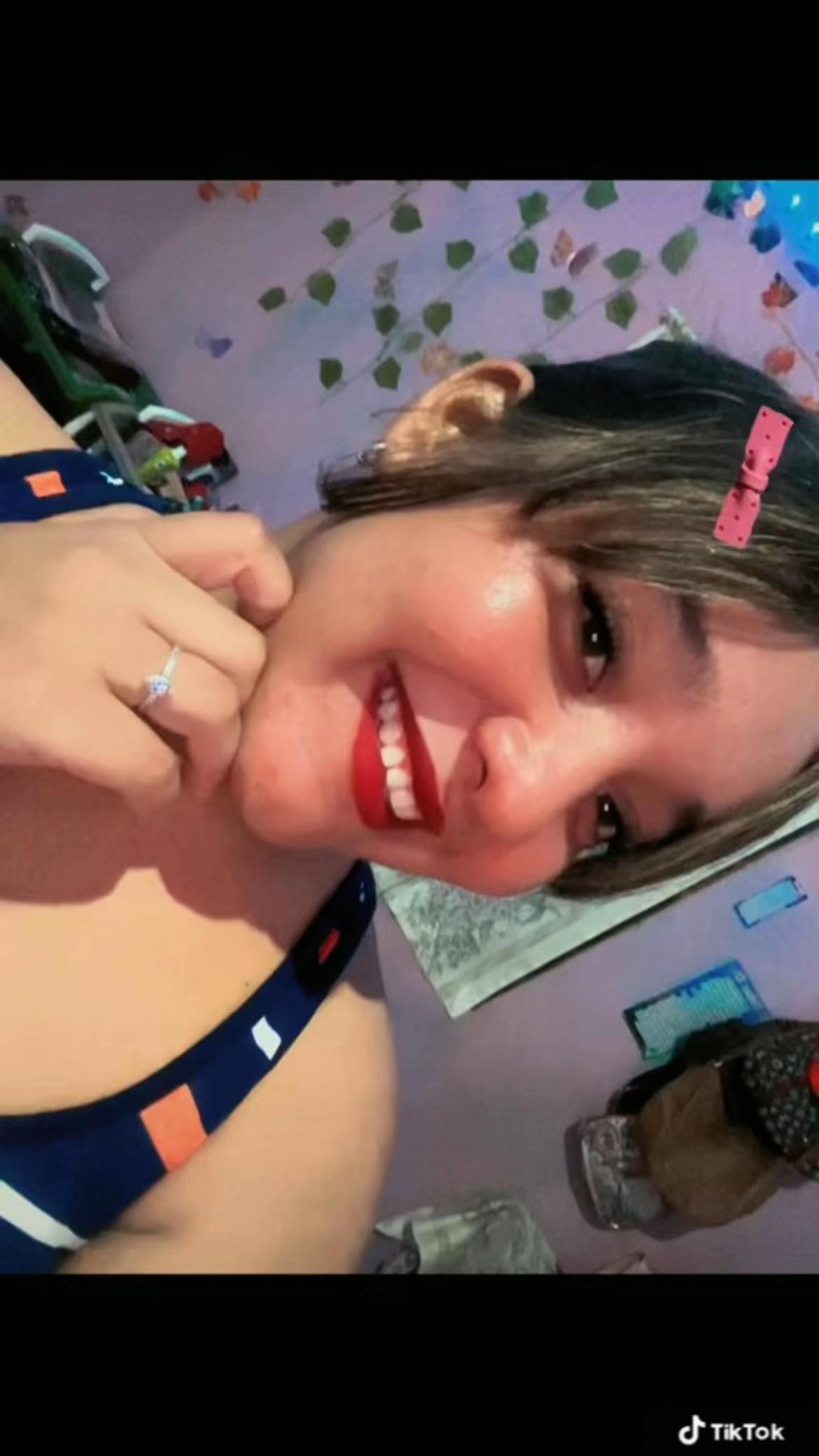 @Andreíta🦋