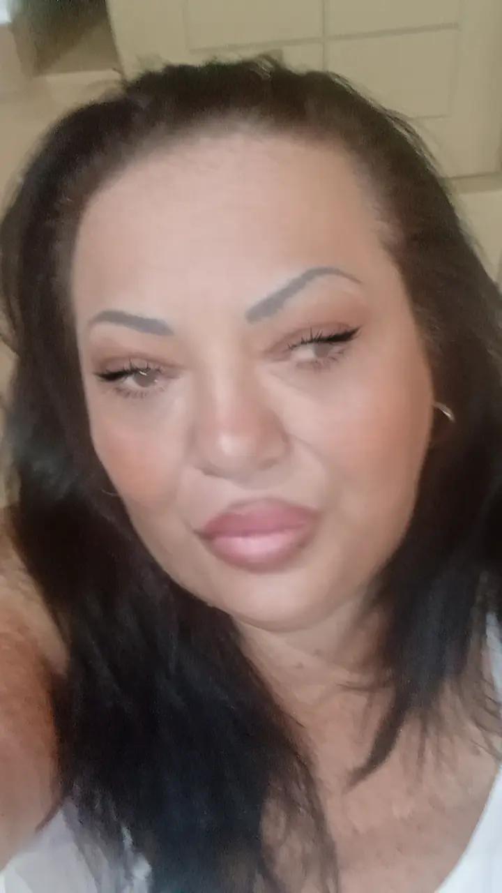 @anna davinno