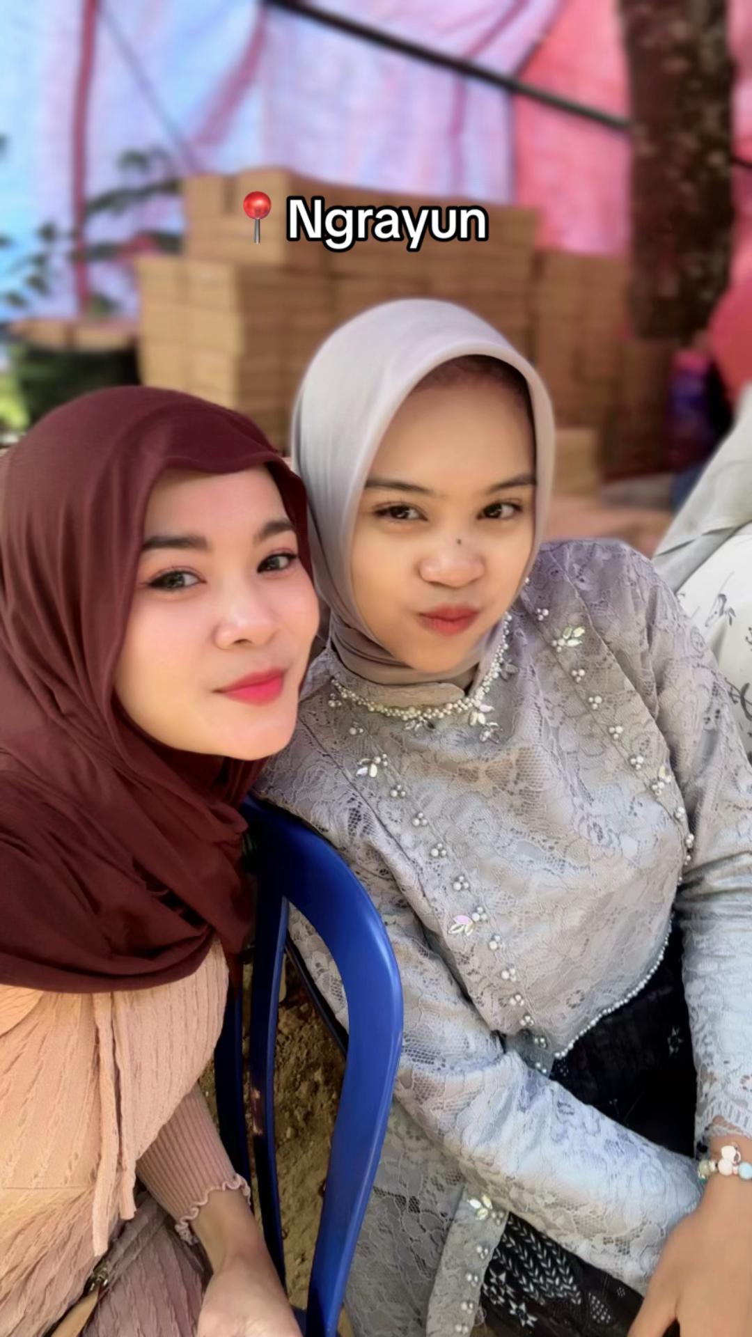 @AyuAnita