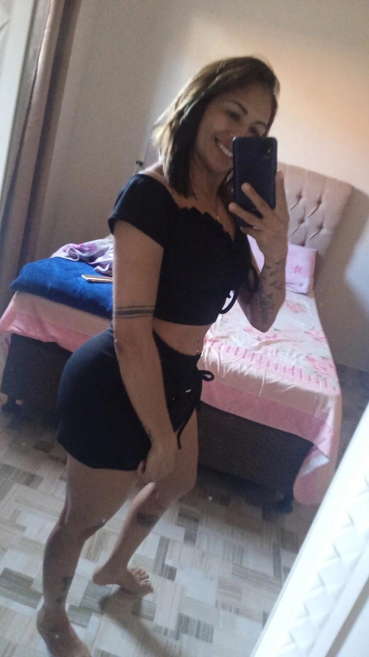 @leandrapaulino