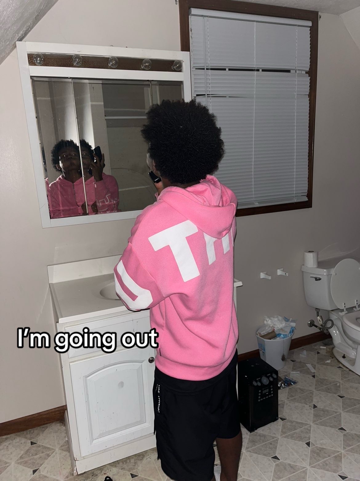 @๐๐๐