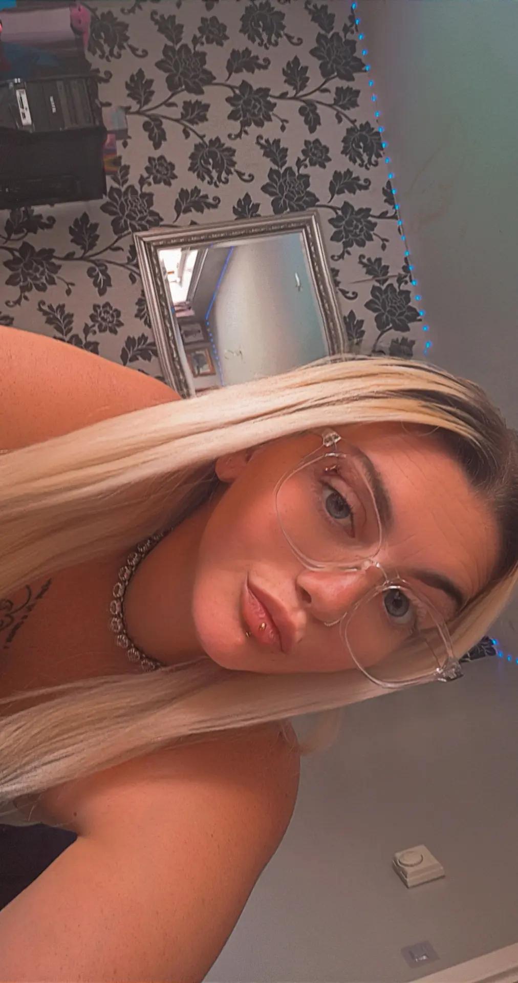 @femaleboss55