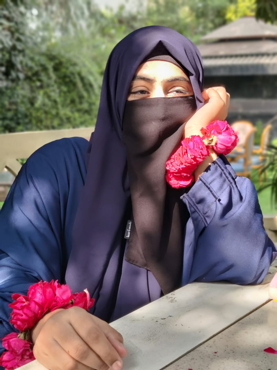 @ز ن ی ر ا 🍂