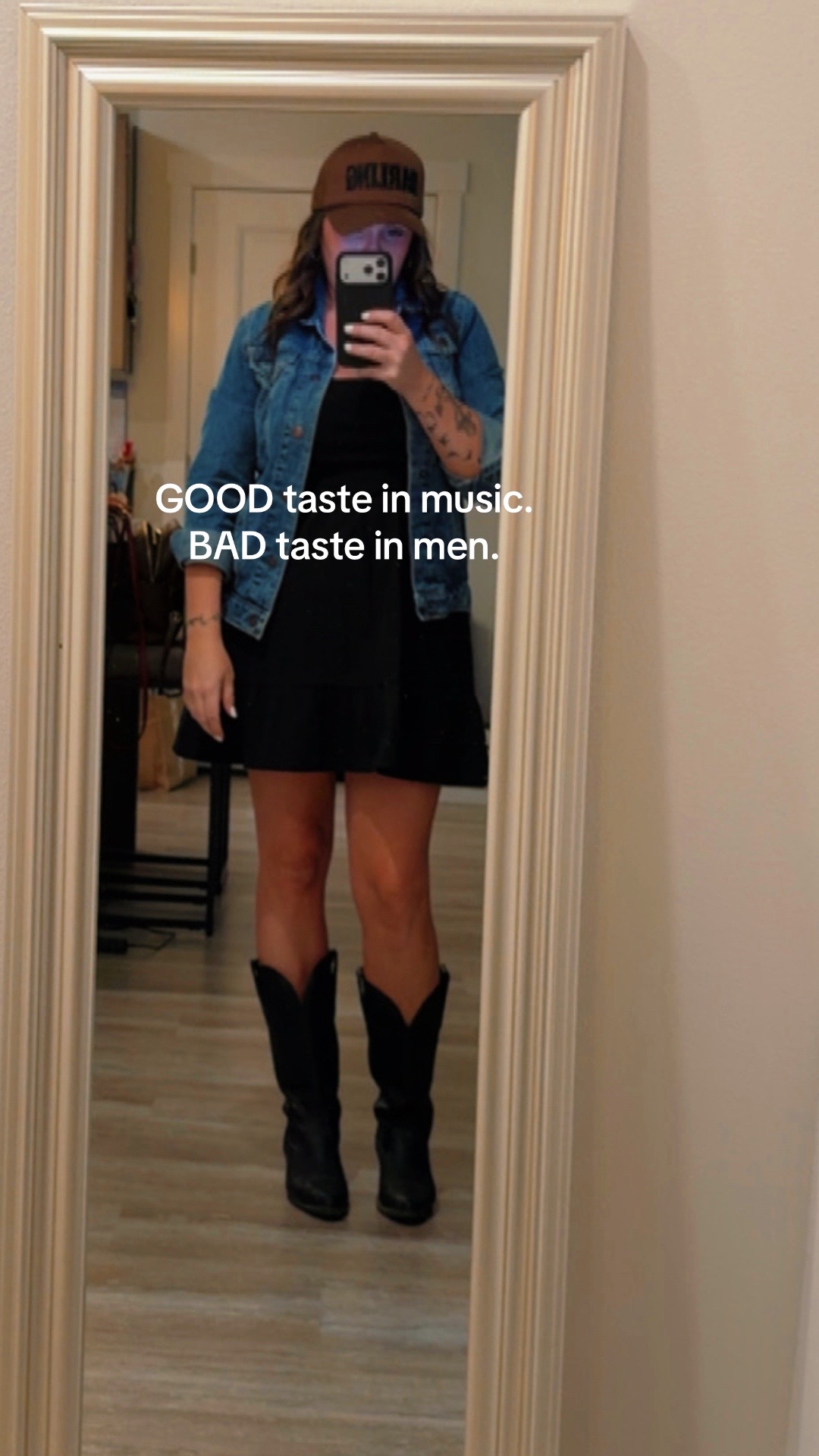 @NikkiLynn