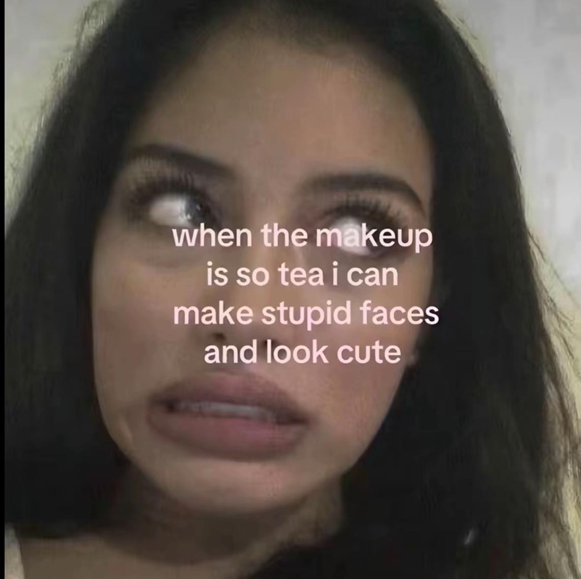 @Simii🖤