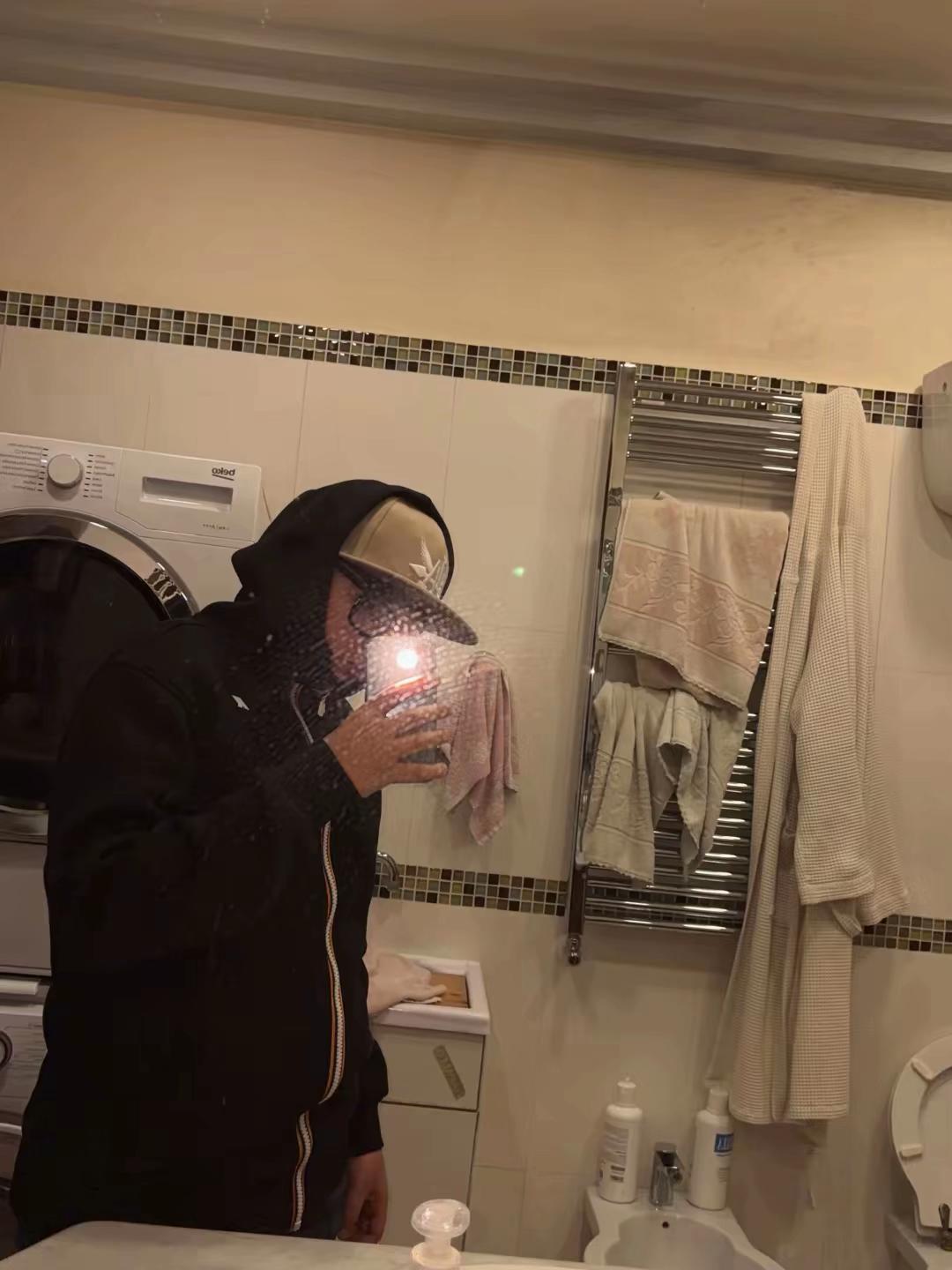 @𝒟.ℳ