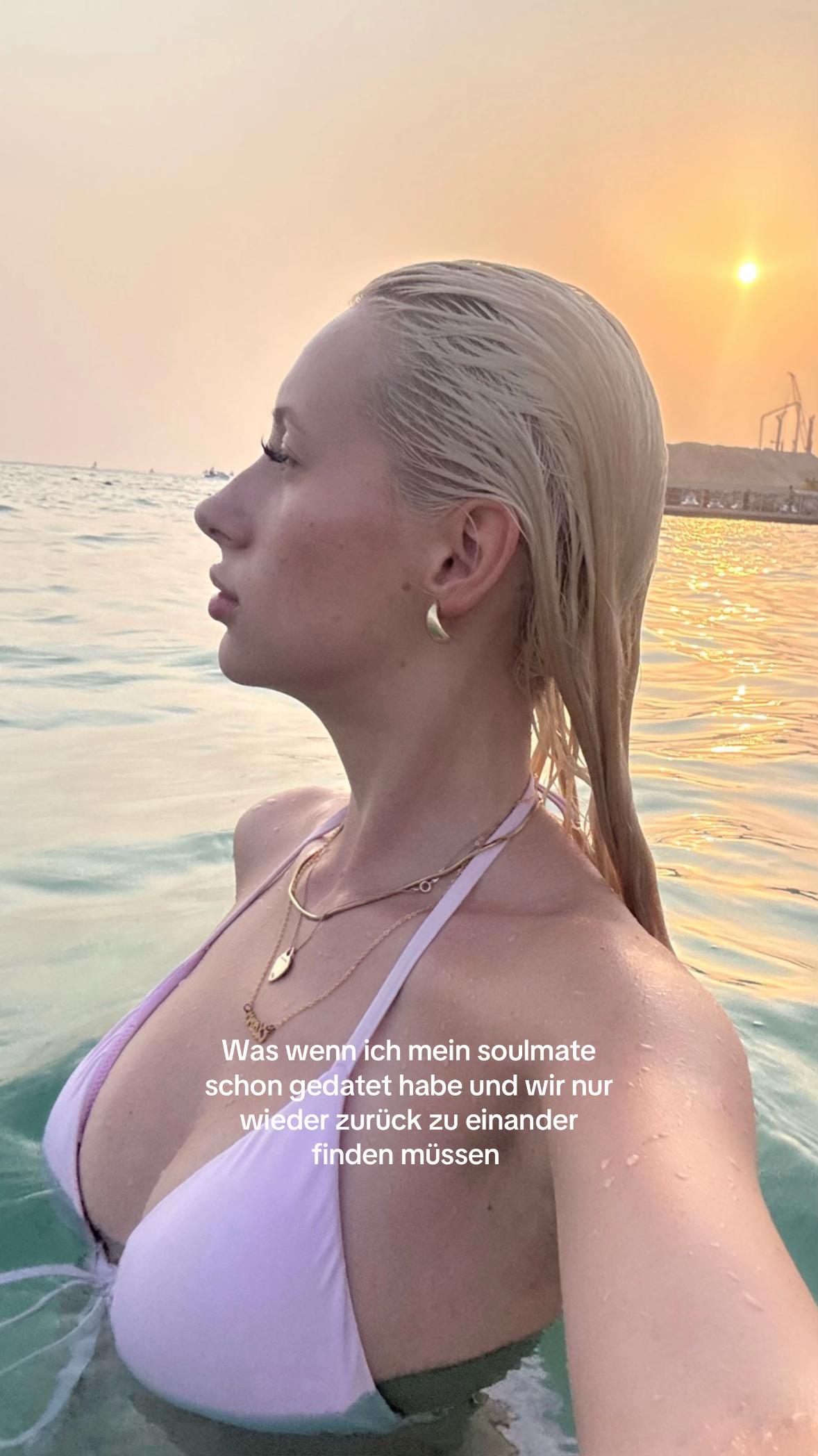 @ciaracollien