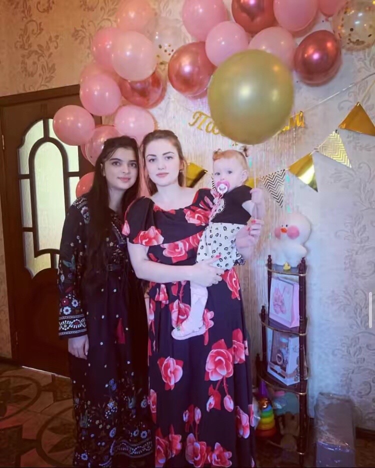 @Nelya7337