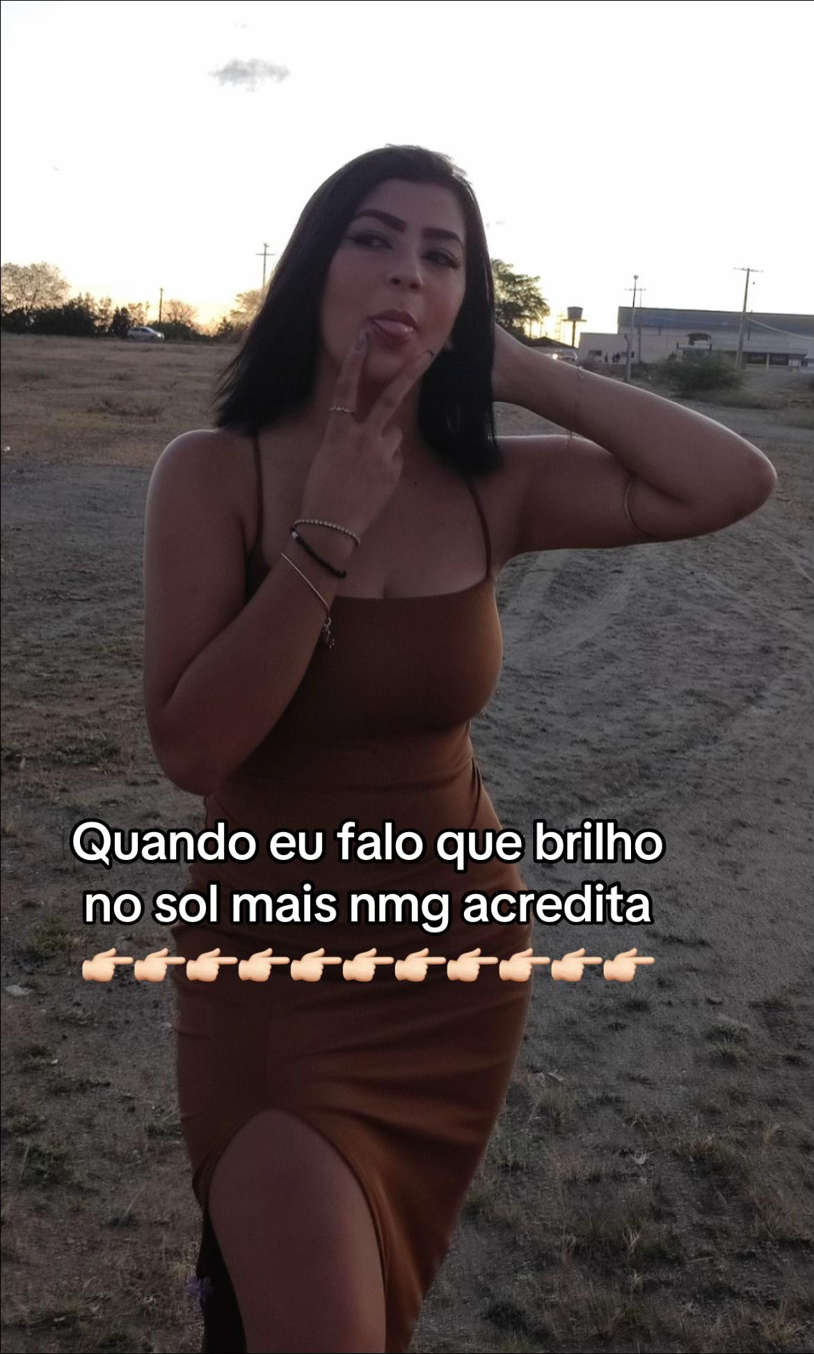 @EMILLY 🦋