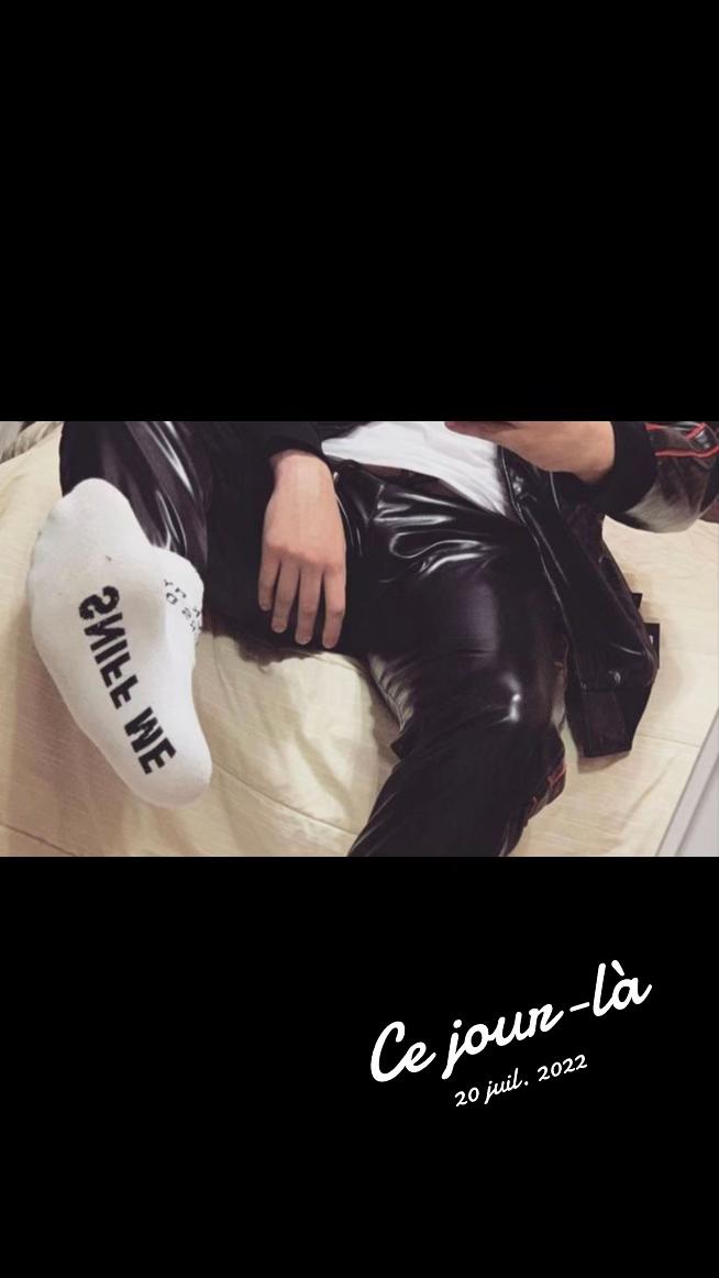 @LeoLoveSneakers