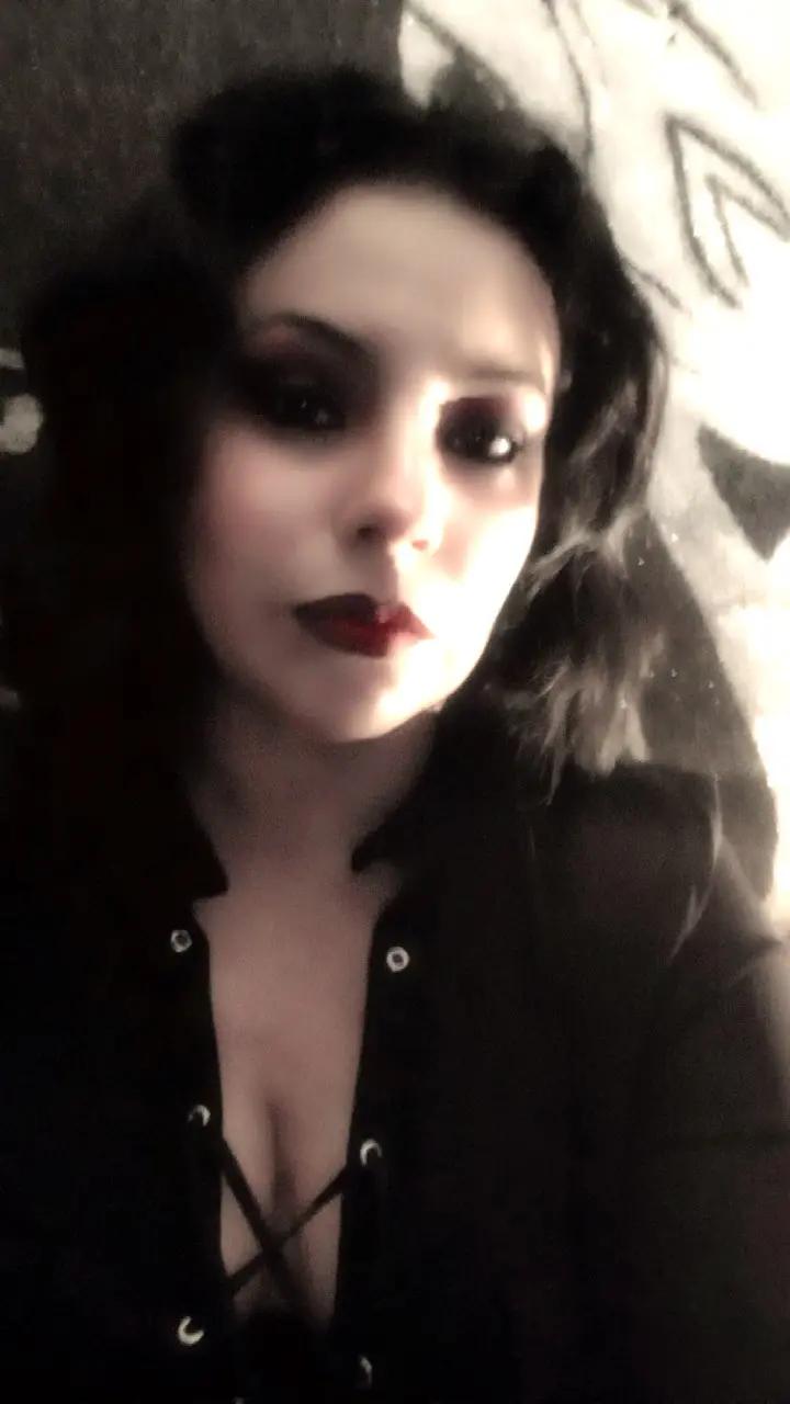 @Lilith Morticia