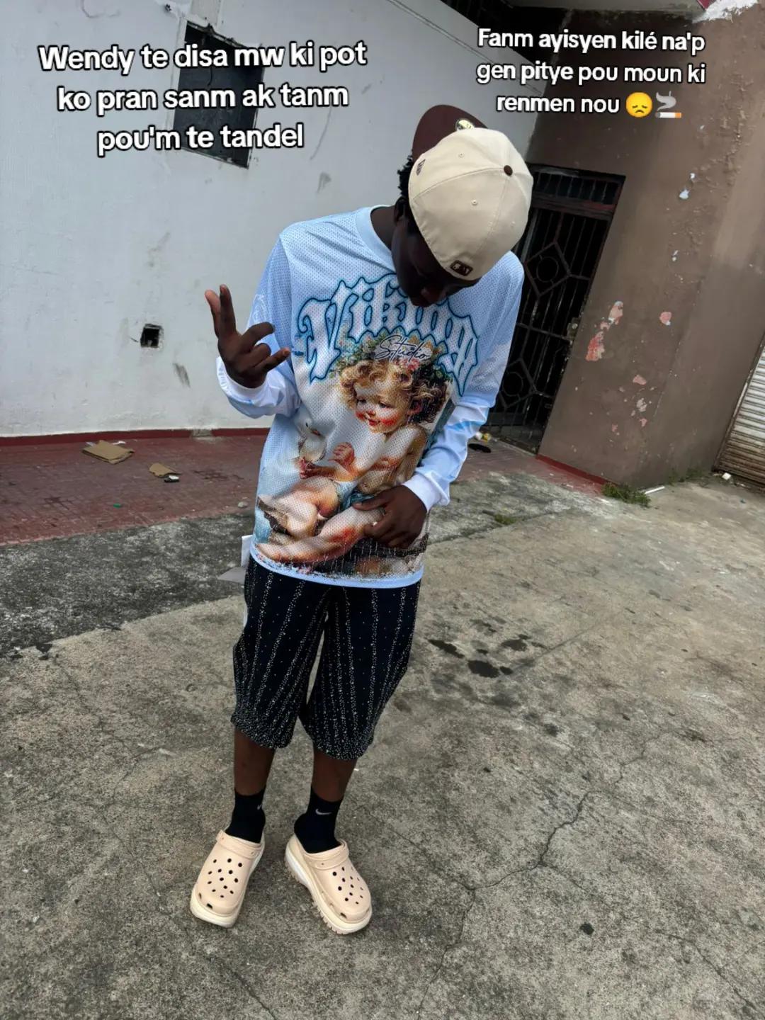 @Black sonsonn🤕🥶🤑💯👉👈