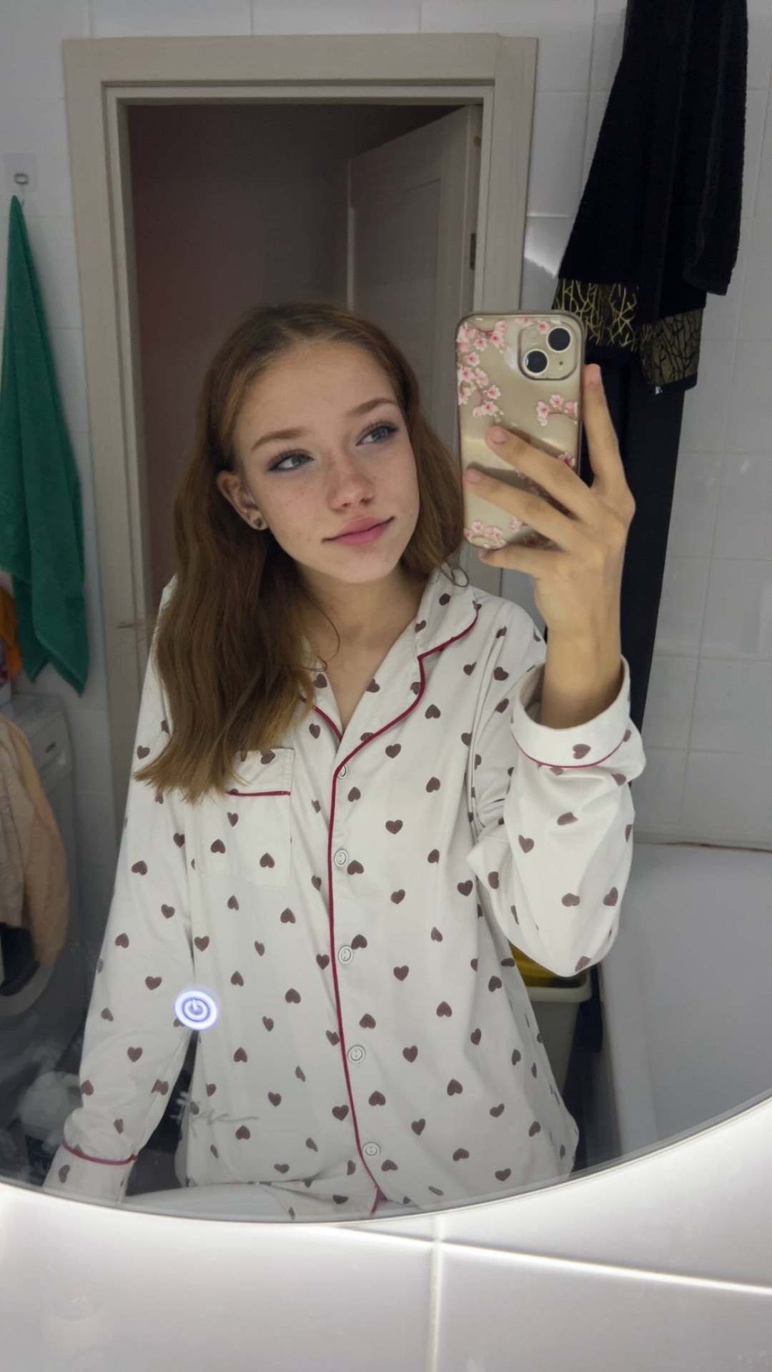 @leroshaa