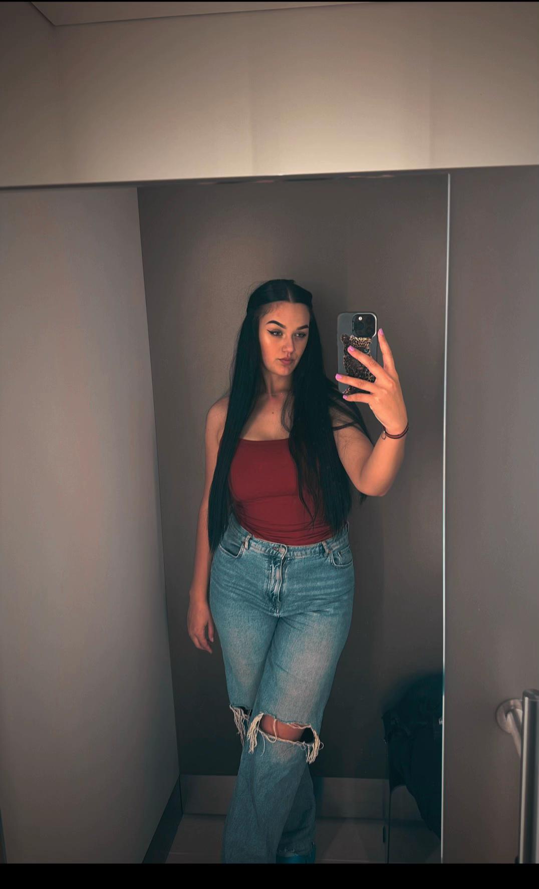 @Claudia 🦋