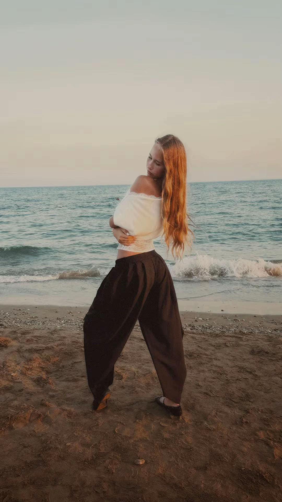 @Vitalina Kutuzova