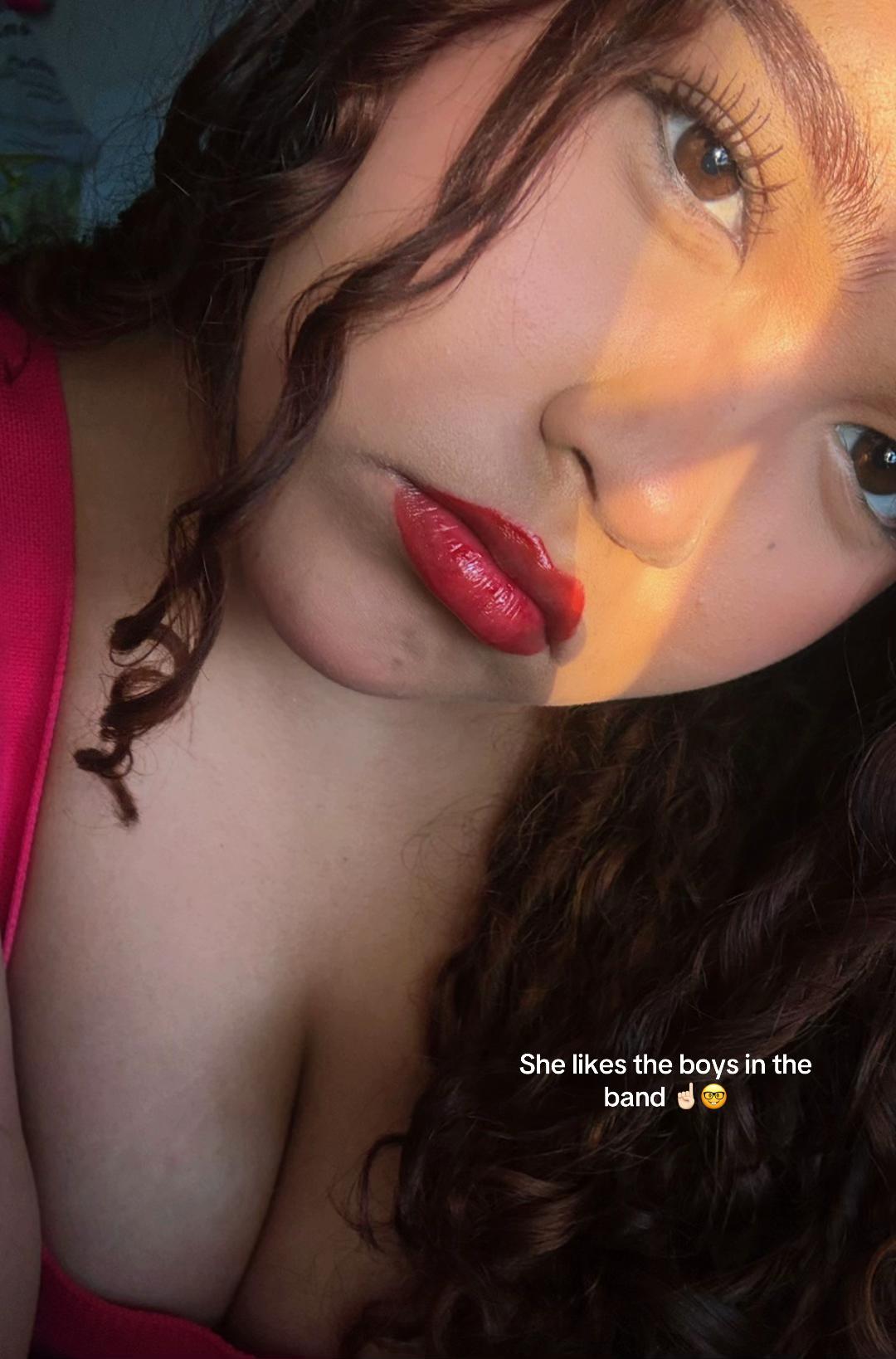 @𝘔𝘪𝘳𝘪 ఌ