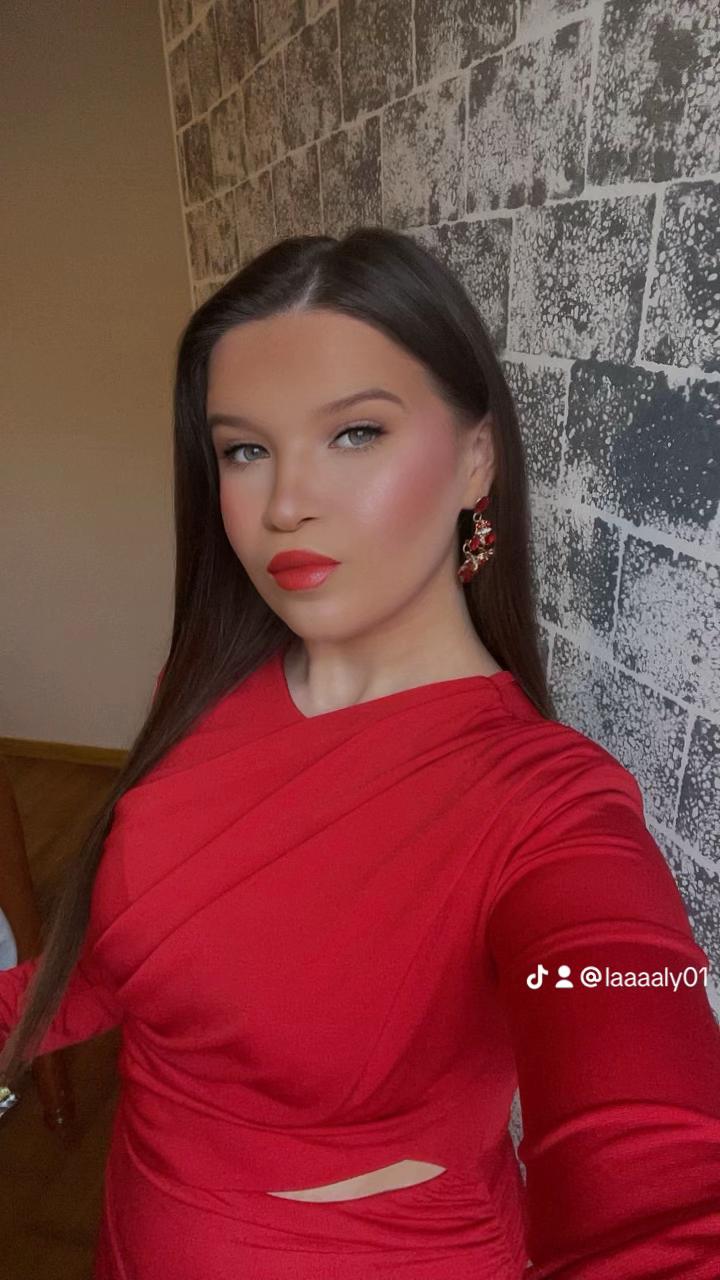 @laaaaly01