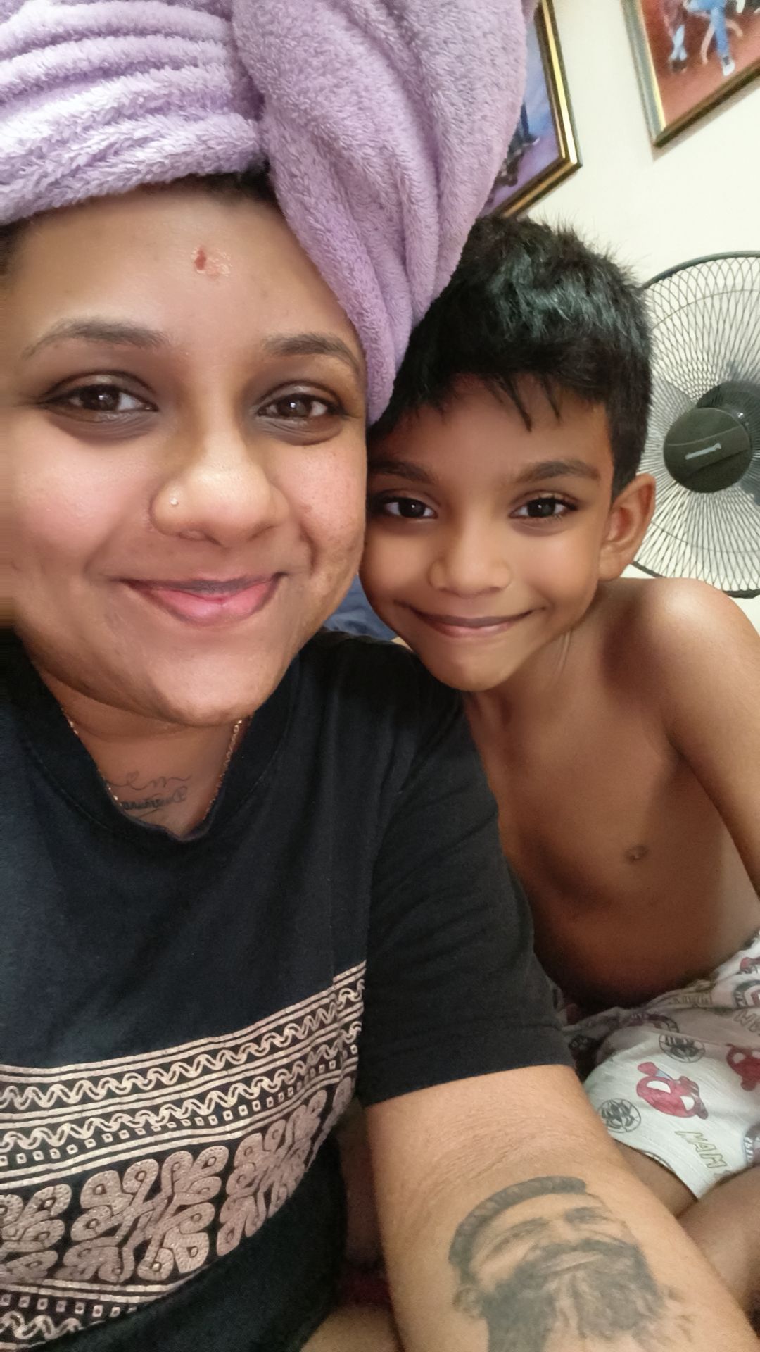 @JAMUNA SHASHKRISHRESHMOM