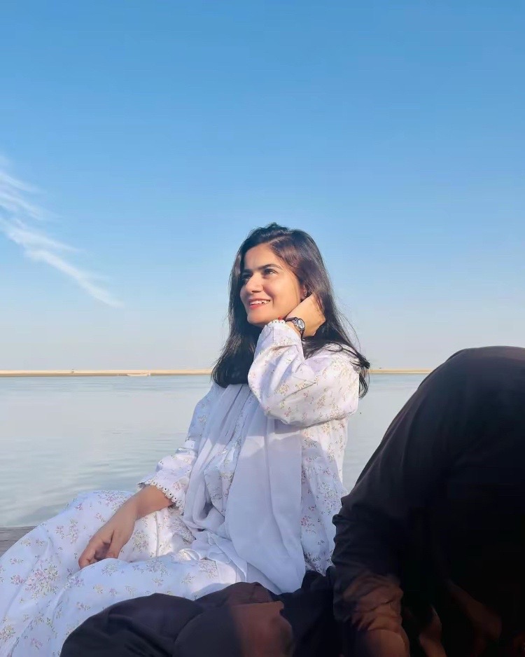 @انعم