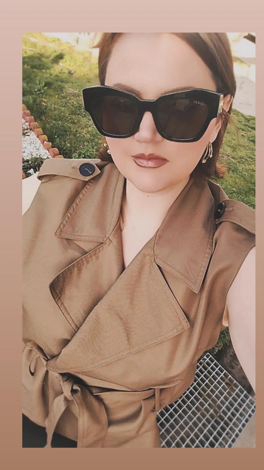 @Βίβιαν