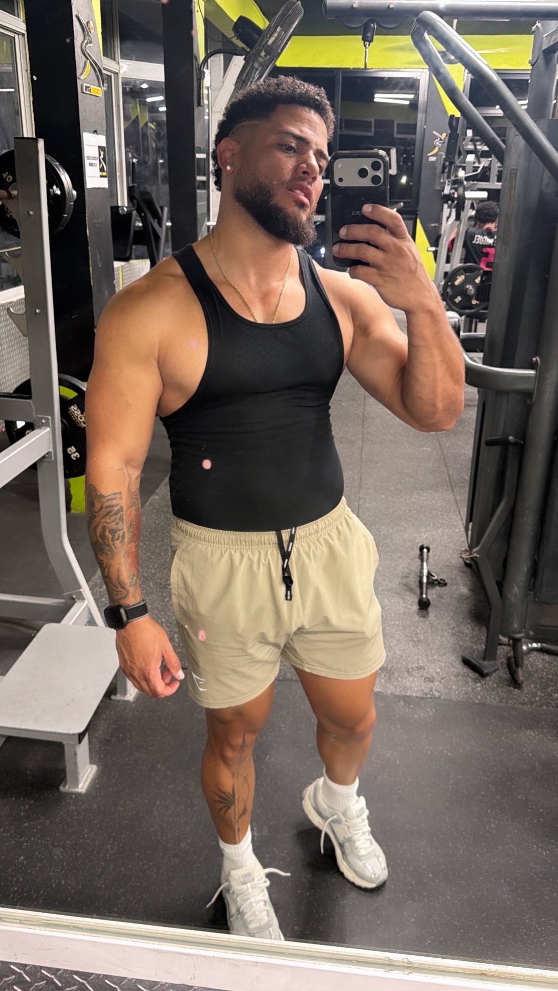 @_yurbaez