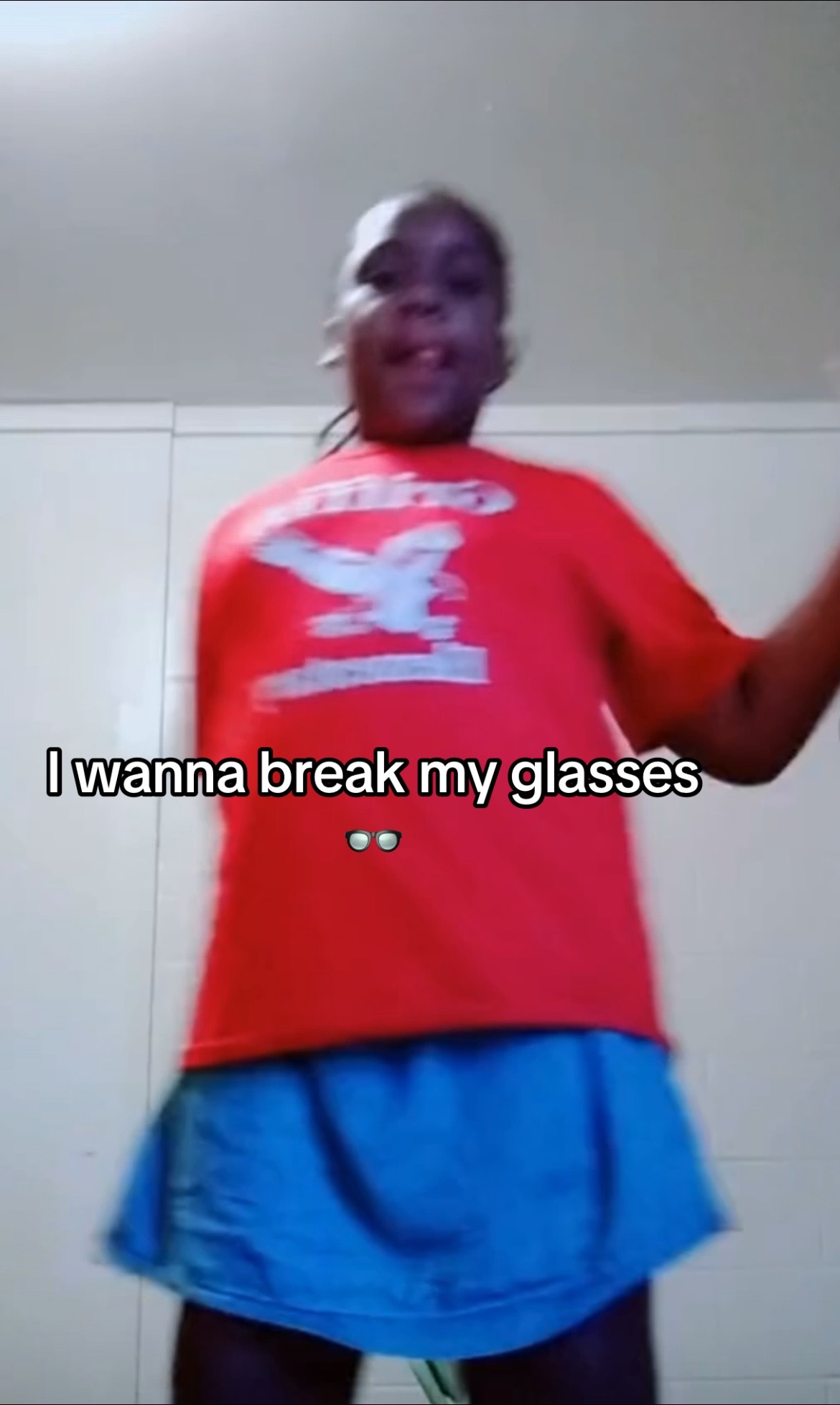 @shesosociallyawkward