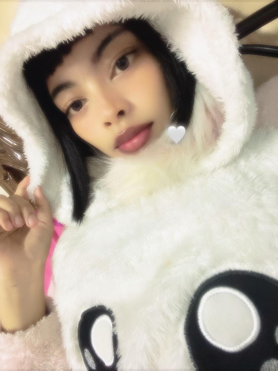 @nayadams🤍.