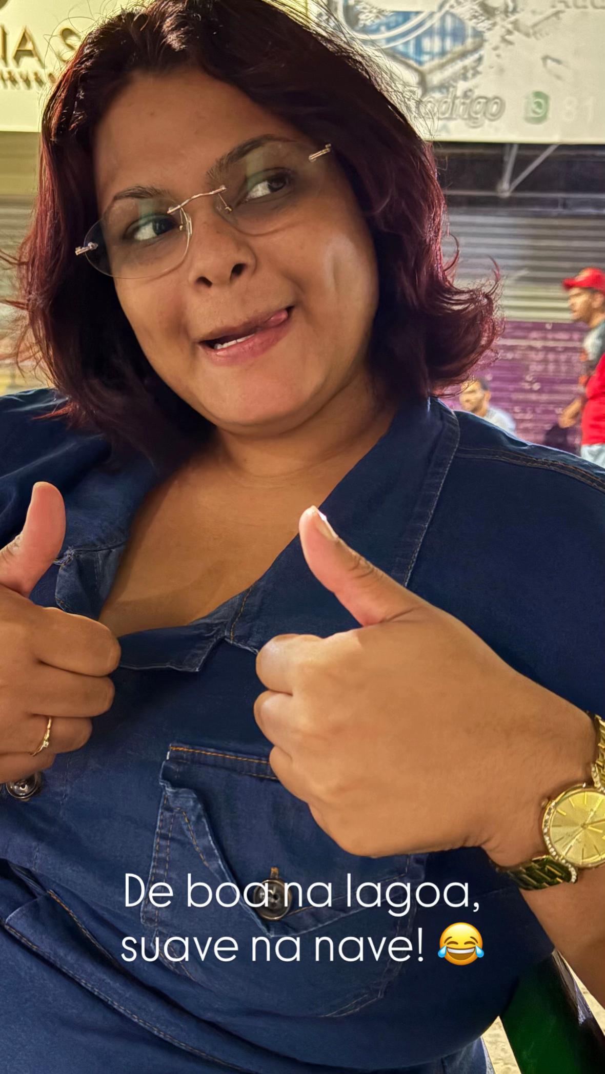 @Cyntia Fernanda - Amputada