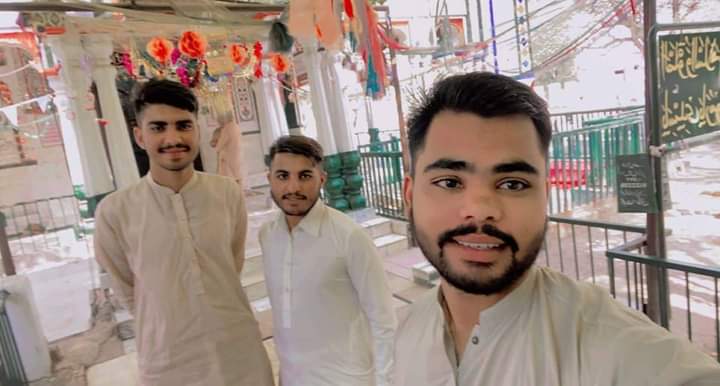 @SADA SAHI🇵🇰